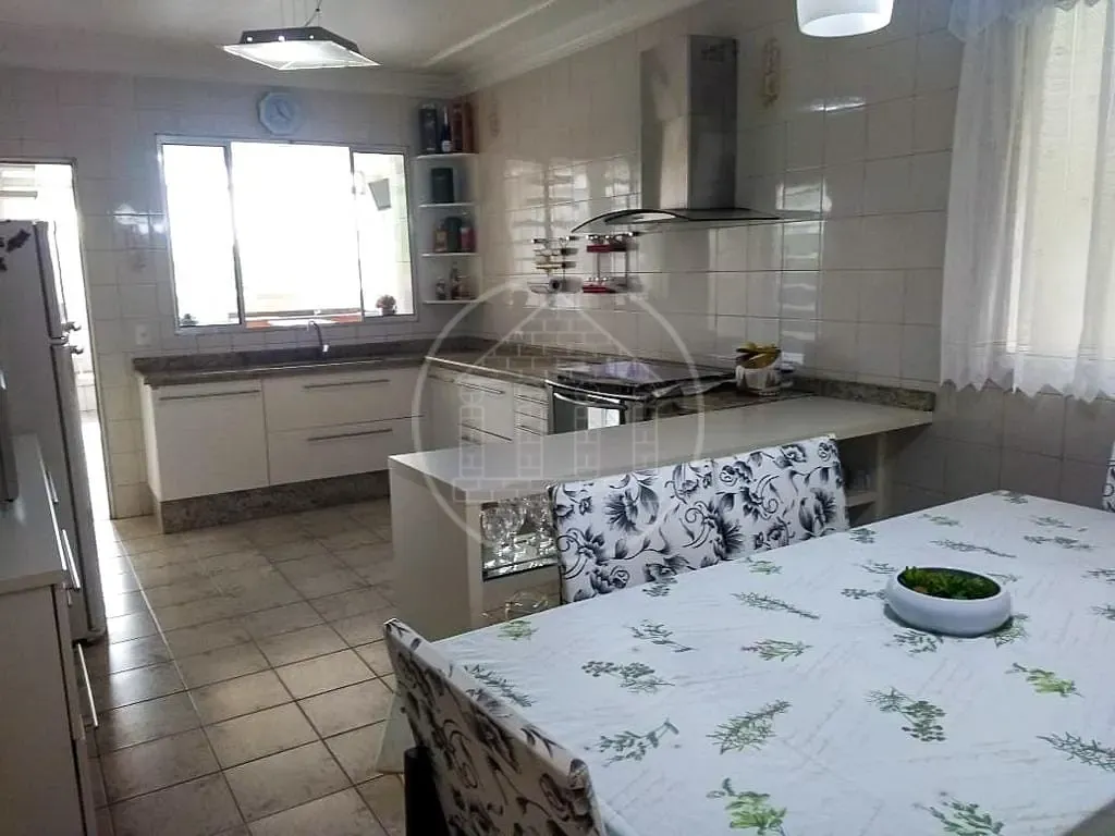 Sobrado, 3 quartos, 270 m² - Foto 6