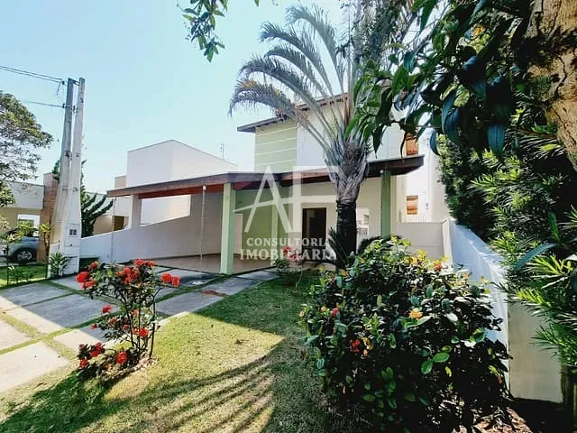 Sobrado com 250m² 3 quartos e 3 banheiros, à venda, no bairro Porto Seguro em Tremembé