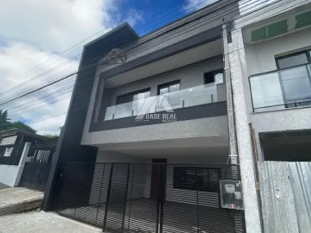 Sobrado 3 quartos e 3 banheiros, à venda, no bairro Alto da XV em Guarapuava