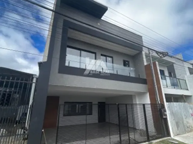 Sobrado 3 quartos e 3 banheiros, à venda, no bairro Alto da XV em Guarapuava