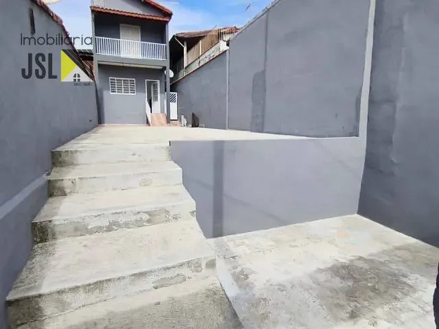 Sobrado com 150m² 3 quartos e 2 banheiros, à venda, no bairro Vila Paraíso em Caçapava