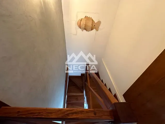 Sobrado com 232m² 2 quartos e 3 banheiros, à venda, no bairro Jardim Jaqueira em Caraguatatuba