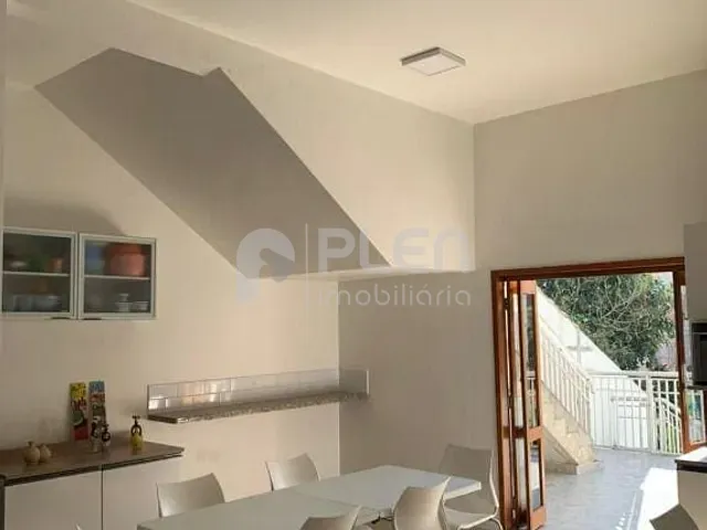 Sobrado 3 quartos e 5 banheiros, à venda, no bairro Vila Irmãos Arnoni em São Paulo