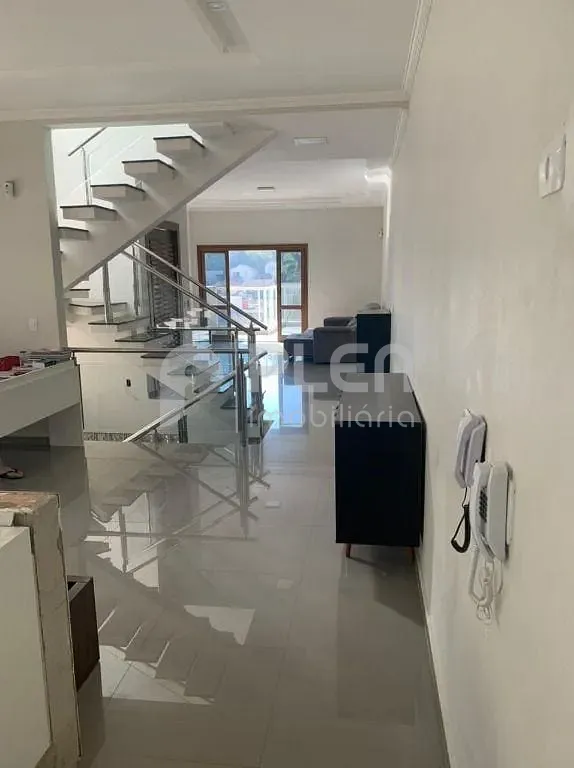 Casa de 3 quartos à venda em Vila Irmãos Arnoni, São Paulo