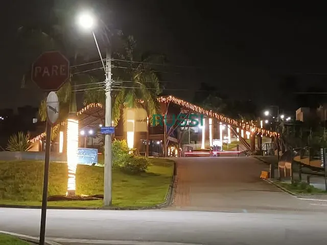 Sobrado com 450m² 4 quartos e 5 banheiros, à venda, no bairro Condomínio Residencial Jaguary em São José dos Campos