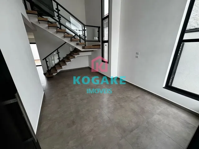 Sobrado com 252m² 4 quartos e 5 banheiros, à venda, no bairro Condomínio Residencial Mantiqueira em São José Dos Campos