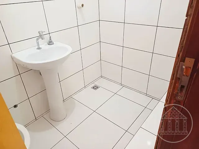 Sobrado com 250m², para alugar, no bairro Cidade Dutra em São Paulo