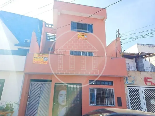 Sobrado com 250m², para alugar, no bairro Cidade Dutra em São Paulo