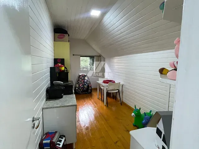 Sobrado com 1150m² 4 quartos e 3 banheiros, à venda, no bairro Santa Cruz em Guarapuava