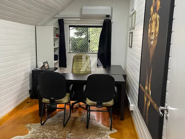 Sobrado com 1150m² 4 quartos e 3 banheiros, à venda, no bairro Santa Cruz em Guarapuava