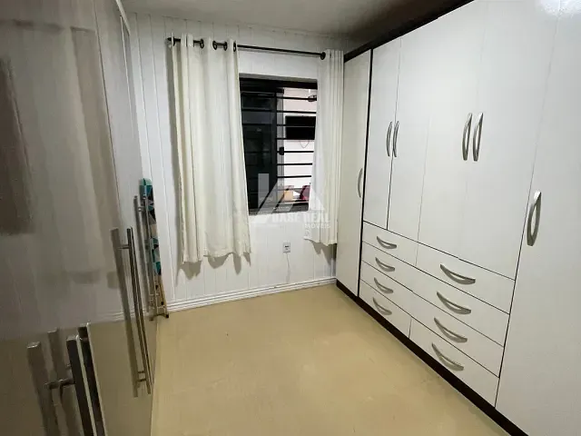 Sobrado com 1150m² 4 quartos e 3 banheiros, à venda, no bairro Santa Cruz em Guarapuava