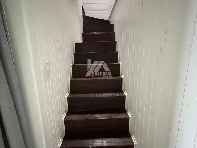 Sobrado com 1150m² 4 quartos e 3 banheiros, à venda, no bairro Santa Cruz em Guarapuava