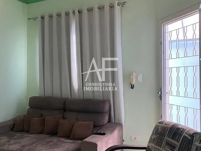 Sobrado com 150m² 3 quartos e 2 banheiros, à venda, no bairro Granjas Panorama em Taubaté