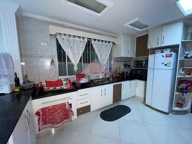 Sobrado com 125m² 2 quartos e 1 banheiro, à venda, no bairro Parque das Américas em Mauá