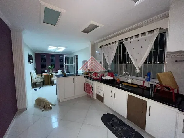 Sobrado com 125m² 2 quartos e 1 banheiro, à venda, no bairro Parque das Américas em Mauá