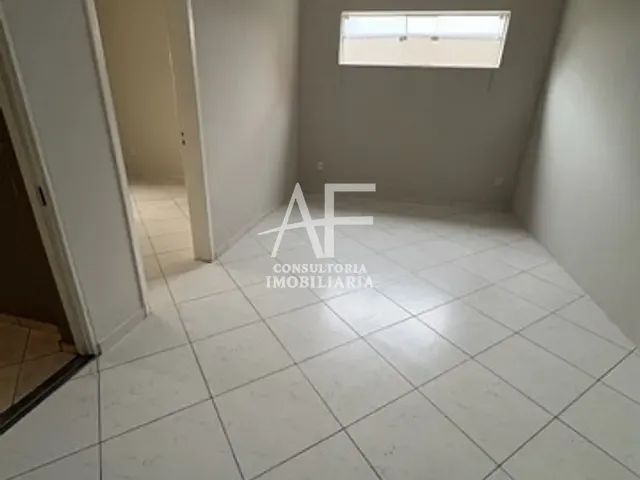 Sobrado com 450m² 6 quartos e 5 banheiros, à venda ou para alugar, no bairro Vila das Jabuticabeiras em Taubaté