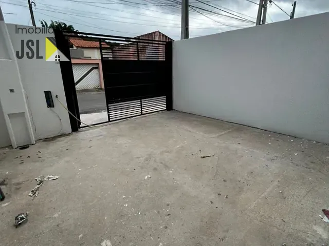 Sobrado com 80m² 2 quartos e 1 banheiro, à venda, no bairro Parque Residencial Eldorado em Caçapava