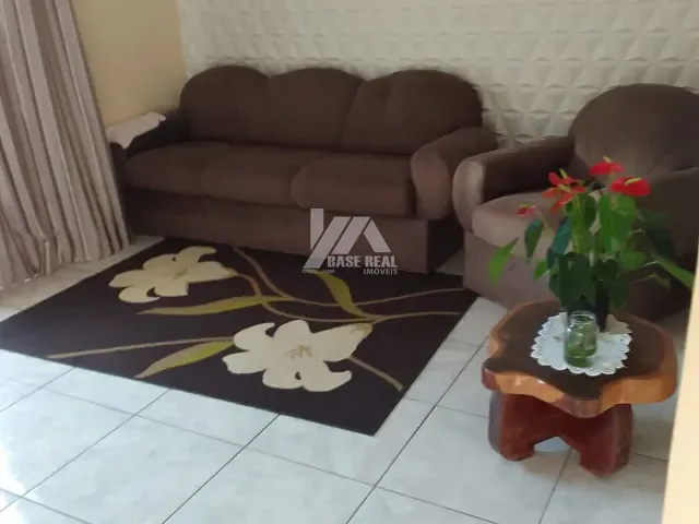 Sobrado com 160m² 3 quartos e 3 banheiros, à venda, no bairro Tatuquara em Curitiba