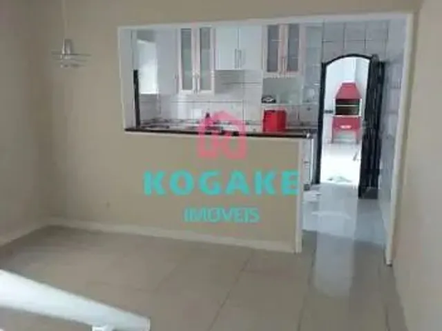 Sobrado com 150m² 3 quartos e 2 banheiros, à venda, no bairro Vila Ester em São José Dos Campos