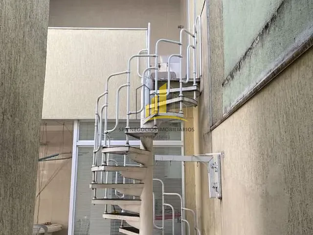 Sobrado com 132m² 3 quartos e 3 banheiros, à venda ou para alugar, no bairro Vila Gomes Cardim em São Paulo