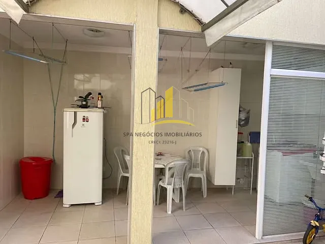 Sobrado com 132m² 3 quartos e 3 banheiros, à venda ou para alugar, no bairro Vila Gomes Cardim em São Paulo