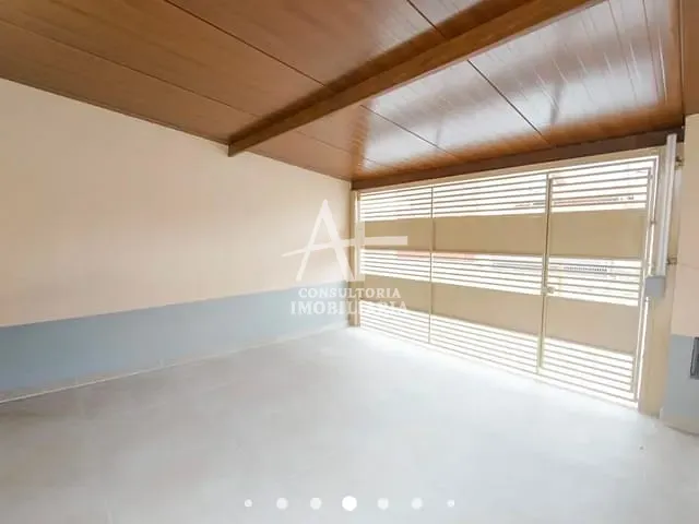 Sobrado 3 quartos e 3 banheiros, à venda ou para alugar, no bairro Jardim Ana Rosa em Taubaté