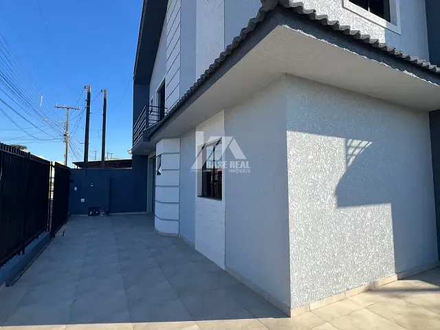 Sobrado com 106m² 3 quartos e 3 banheiros, à venda, no bairro Oficinas em Ponta Grossa