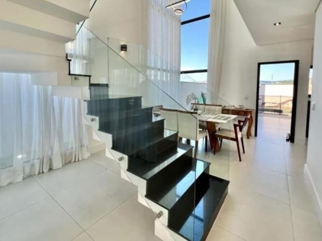 Foto do Sobrado - Sobrado com 3 dormitórios à venda, 270 m² por R$ 1.250.000,00 - Residencial Colinas - Caçapava/SP | INDEPENDENCE NEGOCIOS IMOBILIARIOS LTDA