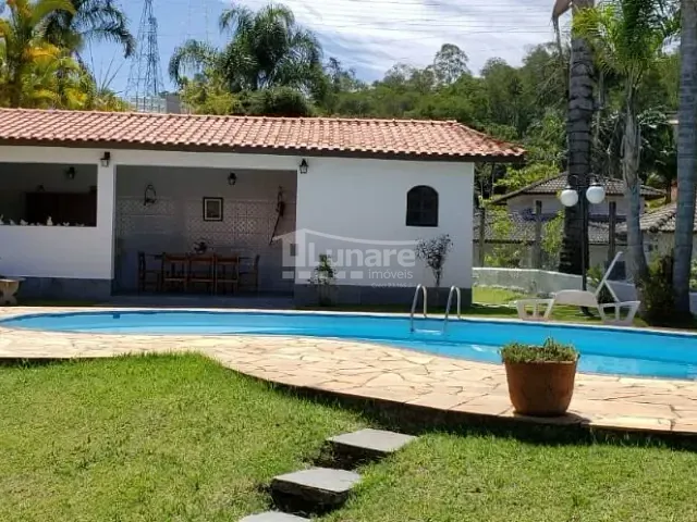 Sobrado com 1250m² 4 quartos e 1 banheiro, à venda, no bairro Fazenda Paião (Alpes de Guararema) em Guararema