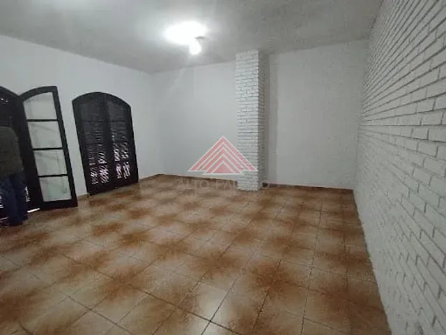 Sobrado com 440m² 7 quartos e 2 banheiros, à venda, no bairro Vila Guarani em Mauá