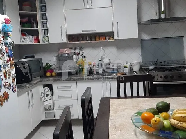 Sobrado 3 quartos e 4 banheiros, à venda, no bairro Vila Irmãos Arnoni em São Paulo