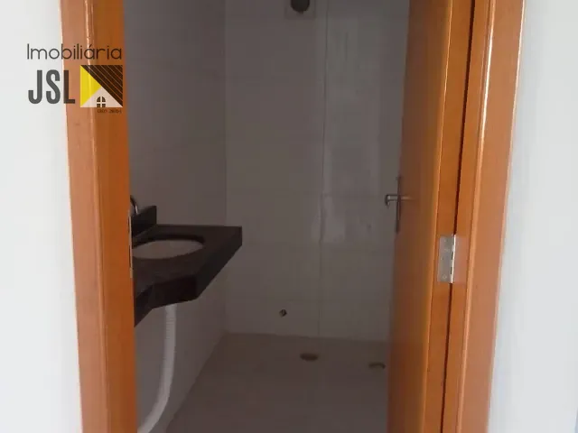 Sobrado com 125m² 3 quartos e 3 banheiros, à venda, no bairro Village das Flores em Caçapava