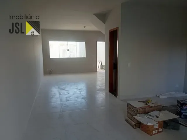 Sobrado com 125m² 3 quartos e 3 banheiros, à venda, no bairro Village das Flores em Caçapava
