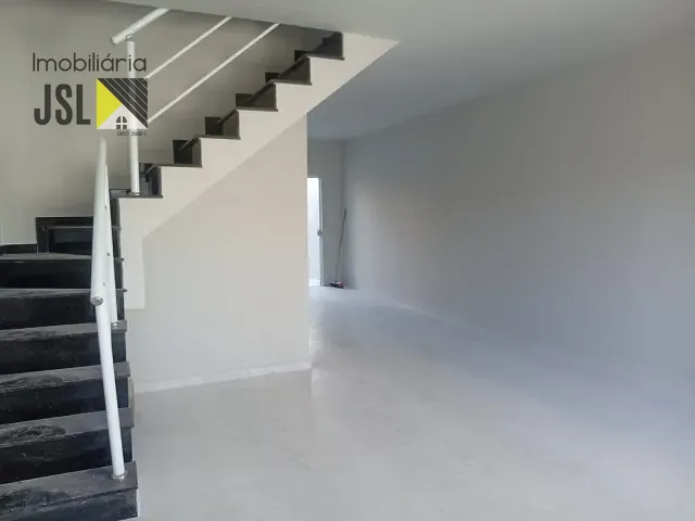 Sobrado com 125m² 3 quartos e 3 banheiros, à venda, no bairro Village das Flores em Caçapava