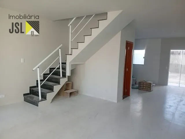 Sobrado com 125m² 3 quartos e 3 banheiros, à venda, no bairro Village das Flores em Caçapava