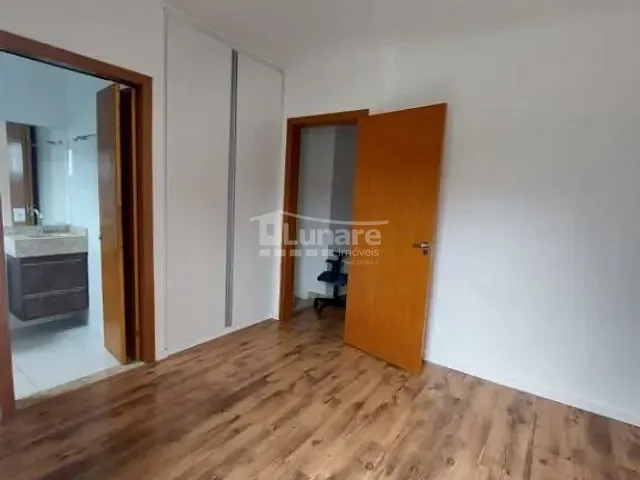 Sobrado 3 quartos e 2 banheiros, à venda, no bairro Parque Santana em Mogi das Cruzes