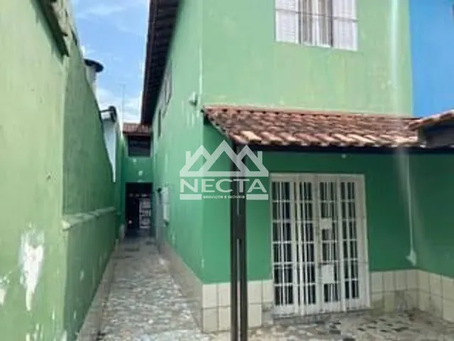 Sobrado com 150m² 4 quartos e 2 banheiros, à venda, no bairro Canto do Mar em São Sebastião