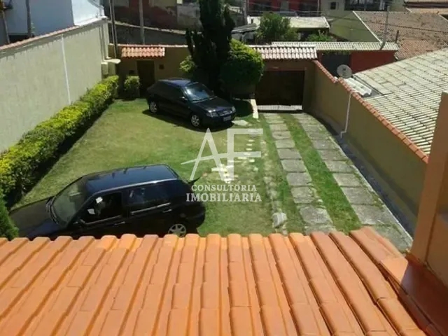 Sobrado com 250m² 3 quartos e 2 banheiros, à venda, no bairro Alto São Pedro em Taubaté