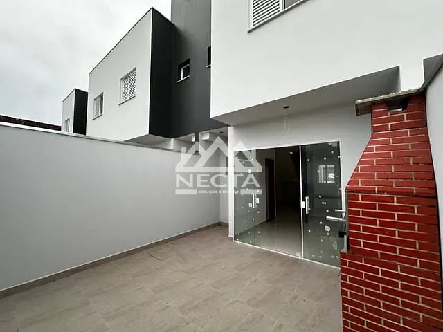Casa com 154m² 2 quartos e 2 banheiros, à venda, no bairro Rio do Ouro em Caraguatatuba