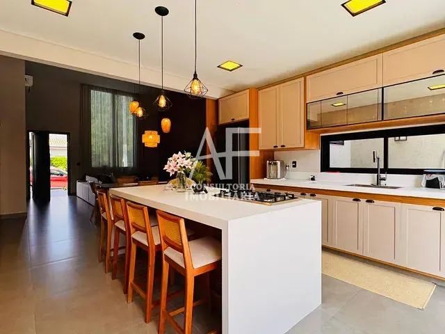 Casa com 300m² 3 quartos e 4 banheiros, à venda, no bairro Loteamento Residencial Campos do Conde II em Tremembé
