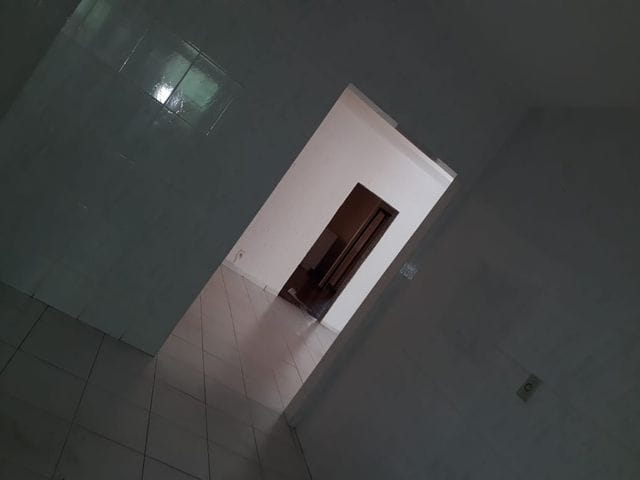 Sobrado com 450m² 6 quartos e 4 banheiros, à venda, no bairro Vila Ziober em Londrina