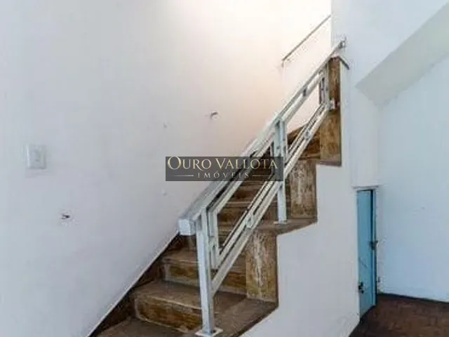 Sobrado com 250m² 3 quartos e 2 banheiros, à venda, no bairro Vila Bertioga em São Paulo