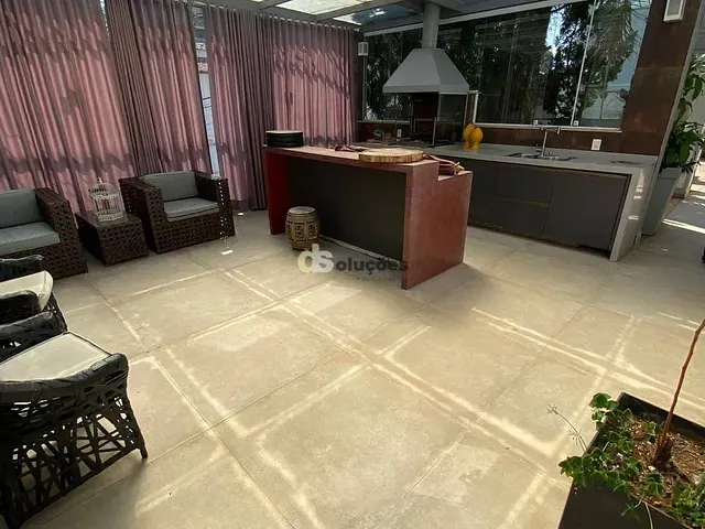 Sobrado 4 quartos e 6 banheiros, à venda ou para alugar, no bairro Horto Florestal em São Paulo