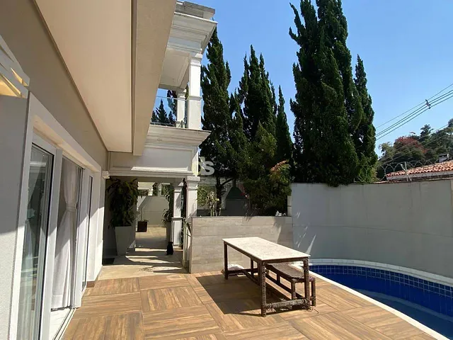 Sobrado 4 quartos e 6 banheiros, à venda, no bairro Horto Florestal em São Paulo