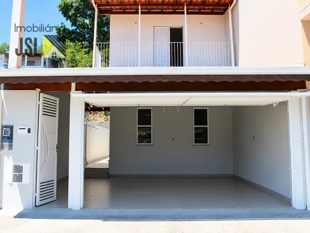 Sobrado com 180m² 3 quartos e 2 banheiros, à venda, no bairro Centro em Igaratá