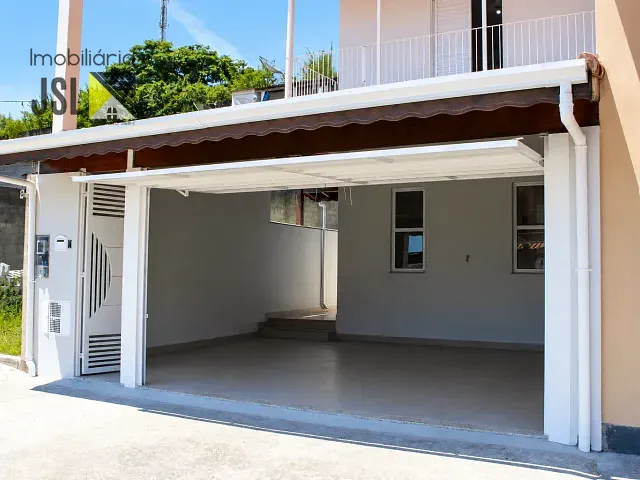 Sobrado com 180m² 3 quartos e 2 banheiros, à venda, no bairro Centro em Igaratá