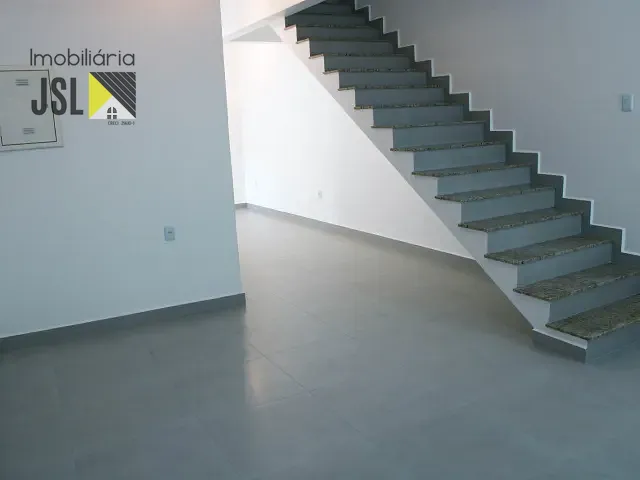 Sobrado com 180m² 3 quartos e 2 banheiros, à venda, no bairro Centro em Igaratá