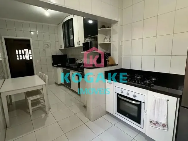Sobrado com 150m² 3 quartos e 3 banheiros, à venda, no bairro Jardim Uirá em São José Dos Campos