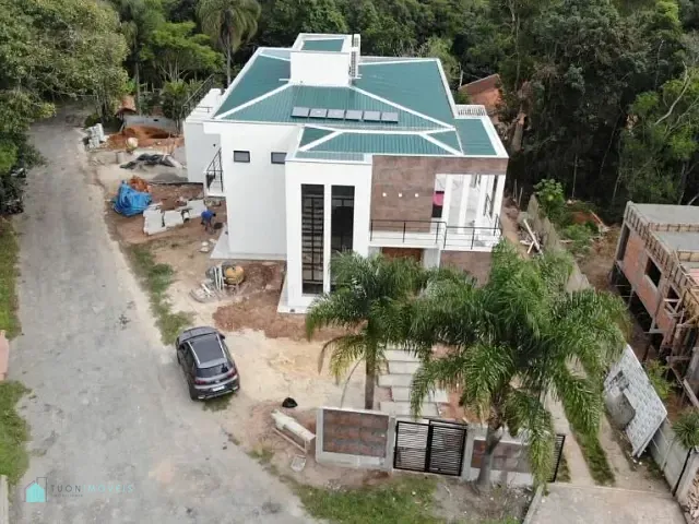 Sobrado com 1015m² 4 quartos e 7 banheiros, à venda, no bairro Puris em Ibiúna