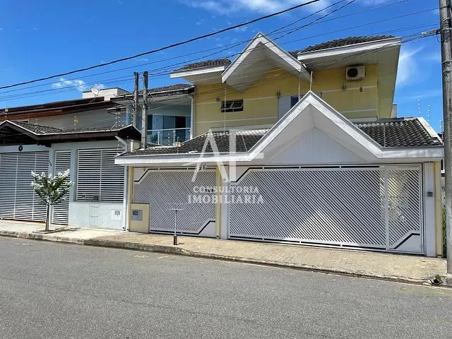Sobrado com 250m² 3 quartos e 4 banheiros, à venda, no bairro Cidade Vista Verde em São José dos Campos